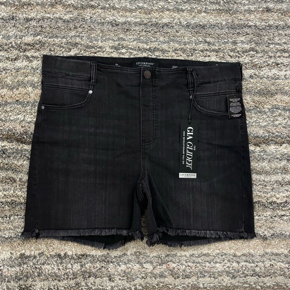 Liverpool Gia Glider Pull-On Shorts Sz 20W NWT | Liverpool Women Pull-On Shorts